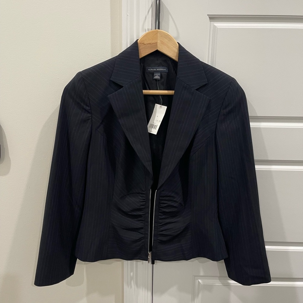 NEW Banana Republic Women’s Black Wool Zip-up Blazer Jacket Coat, size 6 - Picture 3 of 9